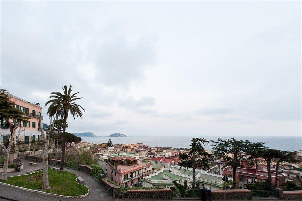 Villa Avellino Historic Residence Pozzuoli Esterno foto