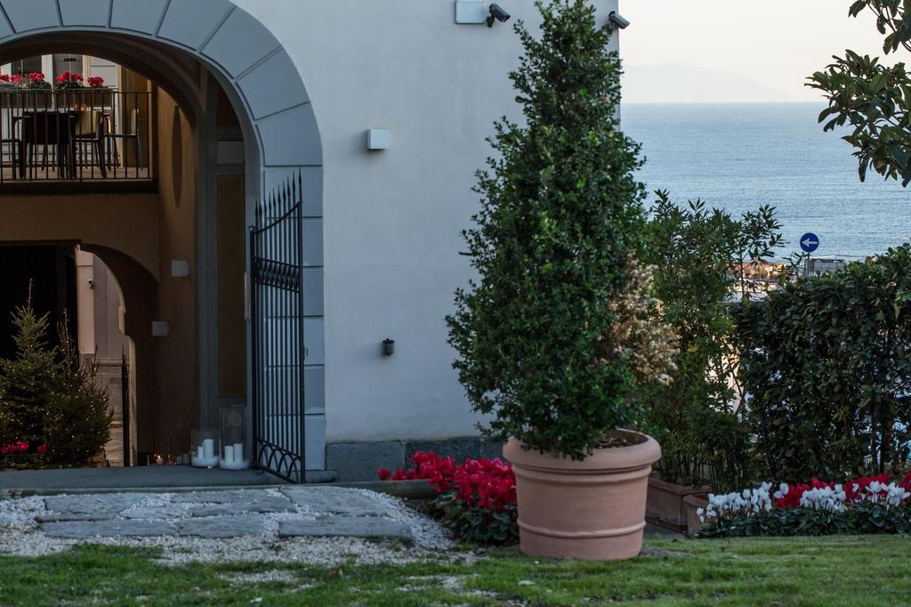 Villa Avellino Historic Residence Pozzuoli Esterno foto