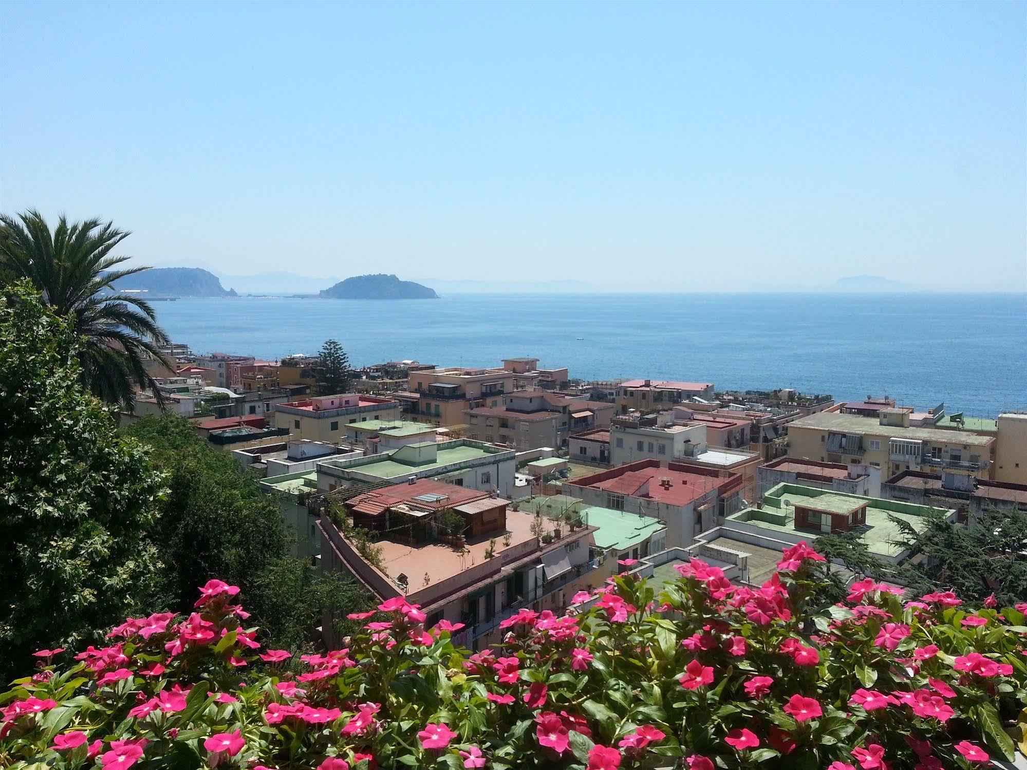 Villa Avellino Historic Residence Pozzuoli Esterno foto