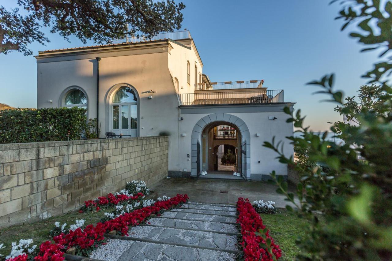 Villa Avellino Historic Residence Pozzuoli Esterno foto